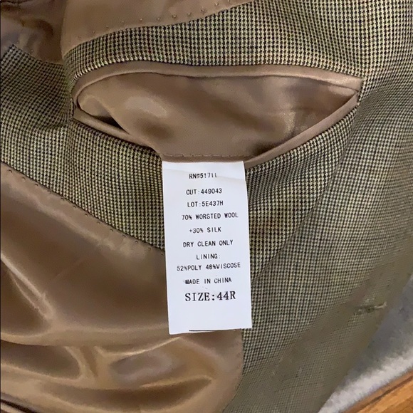 Men’s Gold Blazer - Picture 3 of 4